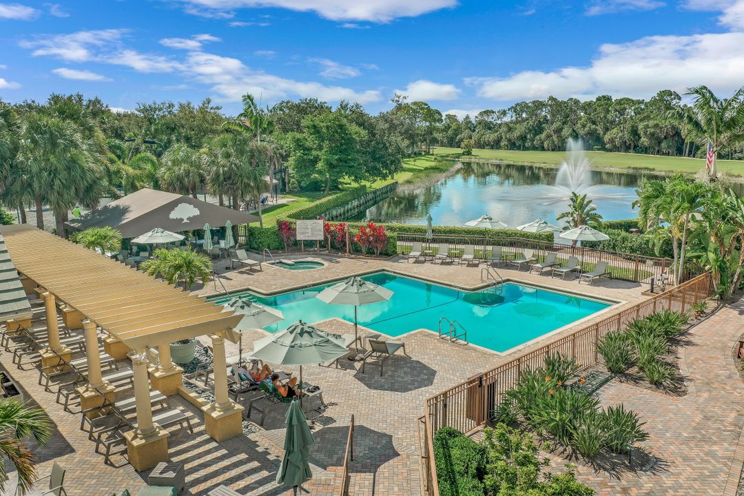 1818 Leamington Ln, Naples, FL 34109