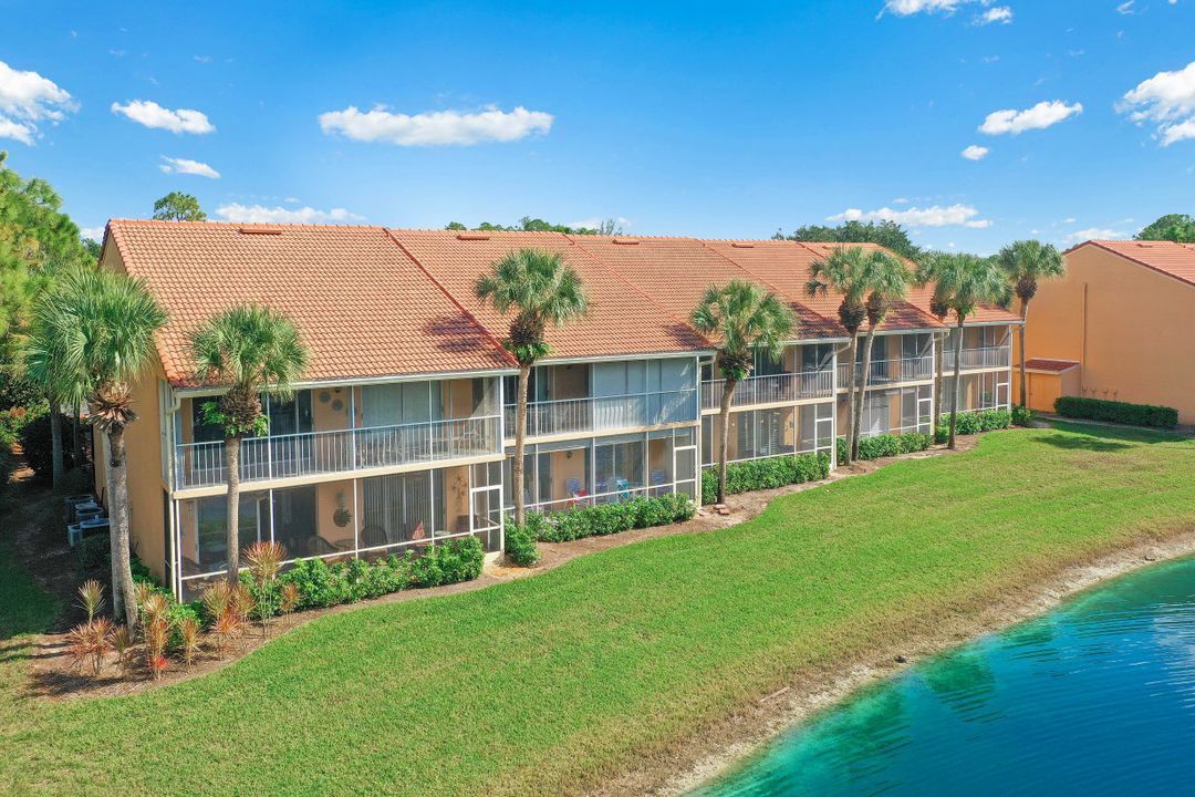 1615 Windy Pines Dr #5, Naples, FL 34112