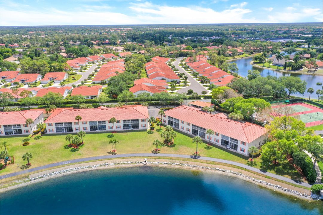 517 Mardel Dr #208, Naples, FL 34104