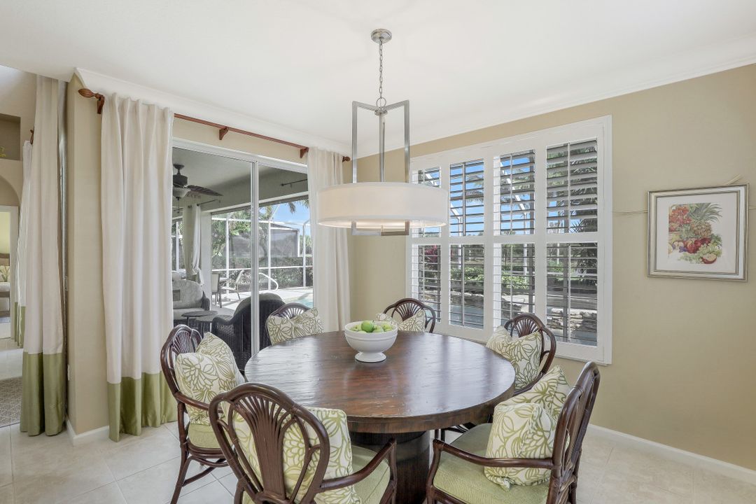 23181 Oakglen Ln, Bonita Springs, FL 34135