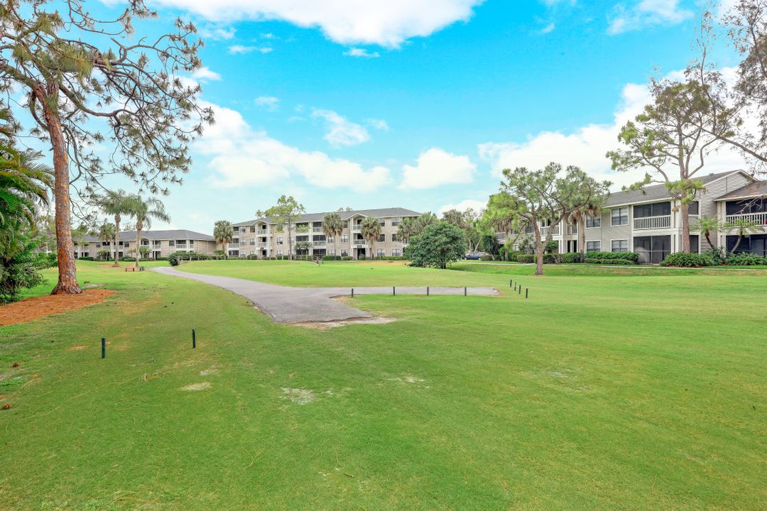 180 Turtle Lake Ct #103, Naples, FL 34105