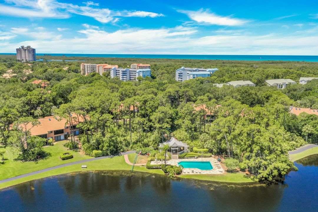 15330 Cedarwood Ln, Naples, FL 34110