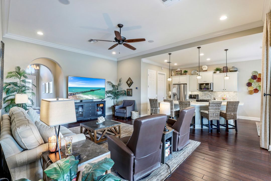 9447 Quarry Dr, Naples, FL 34120