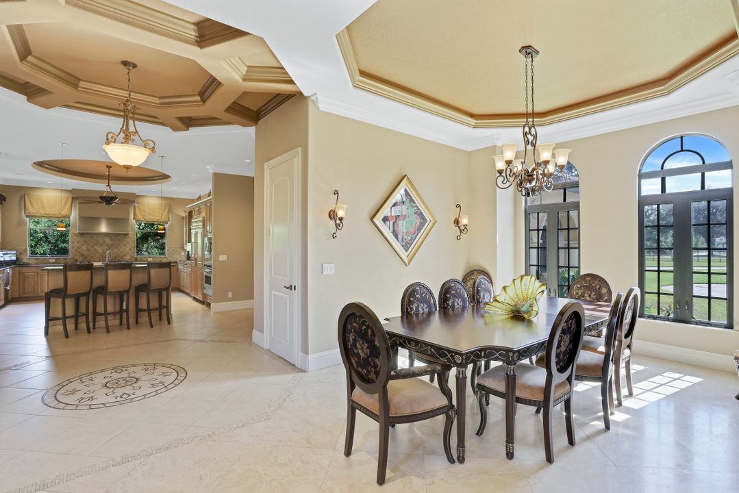 3645 7th Ave NW, Naples, FL 34120