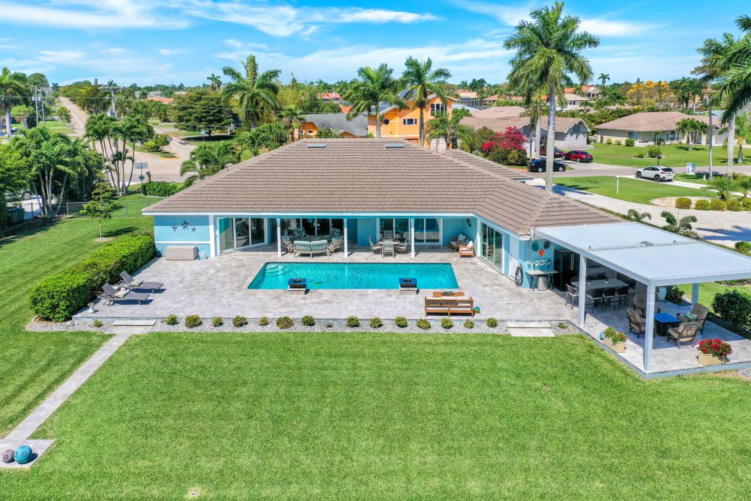 3735 SE 21st Pl, Cape Coral, FL 33904