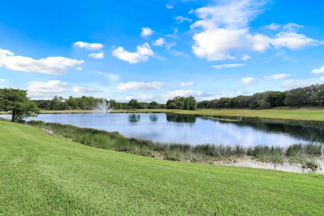 9559 Via Lago Way, Fort Myers, FL 33912