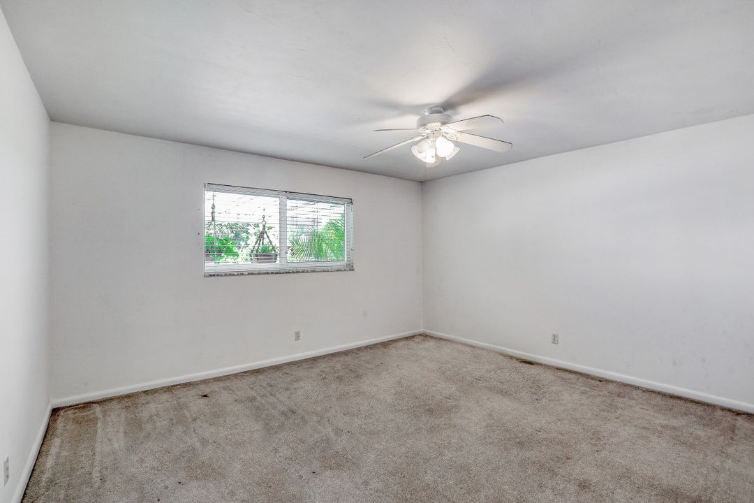 256 Bayshore Dr, Cape Coral, FL 33904