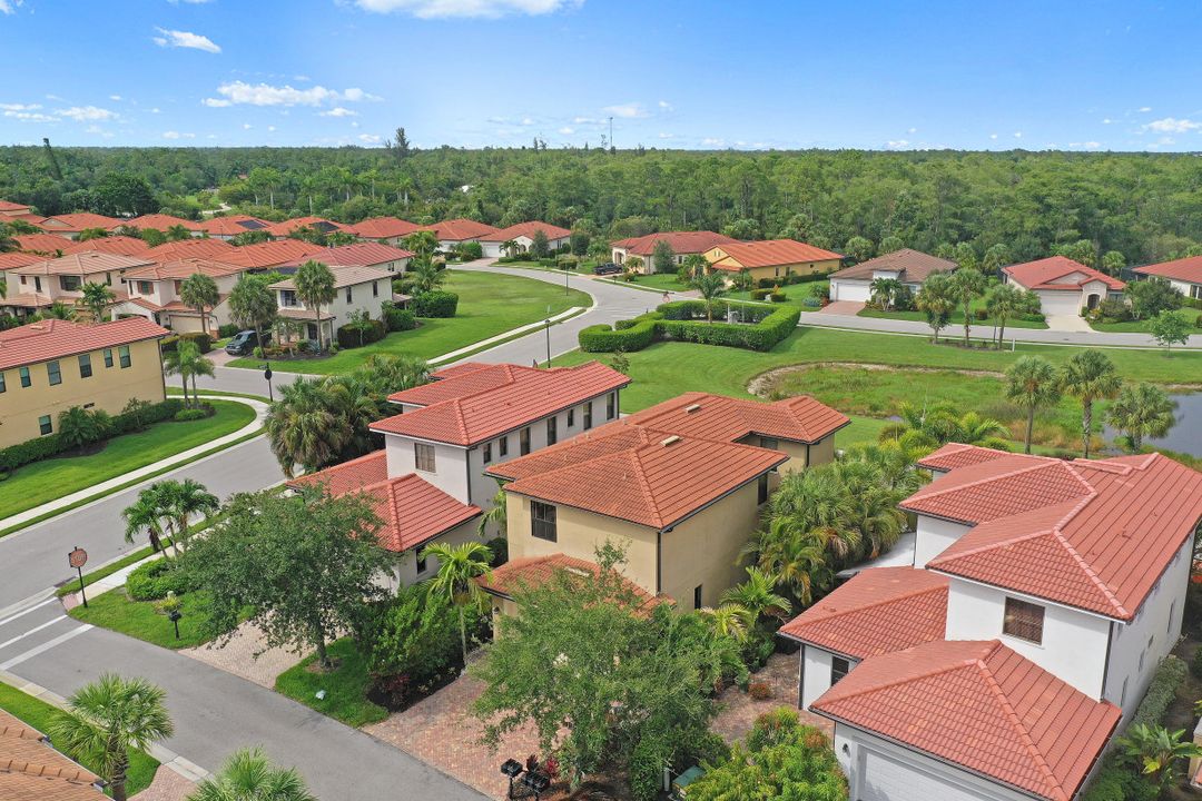 1300 Kendari Terrace, Naples, FL 34113