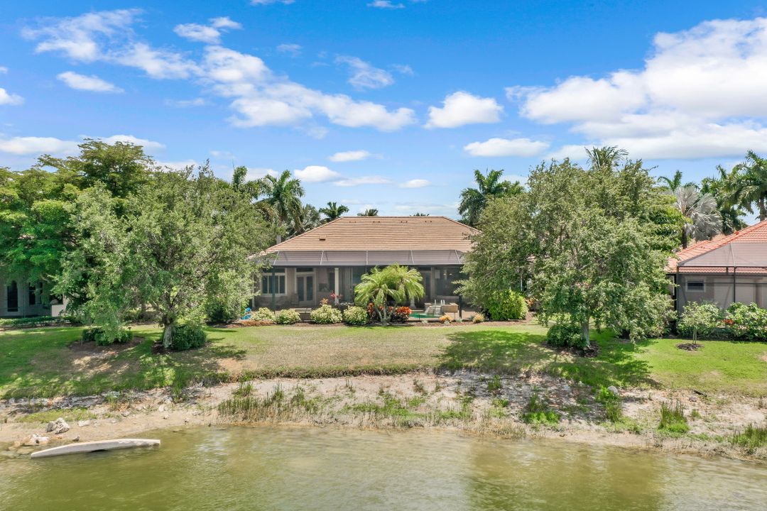10590 Glen Lakes Dr, Bonita Springs, FL 34135