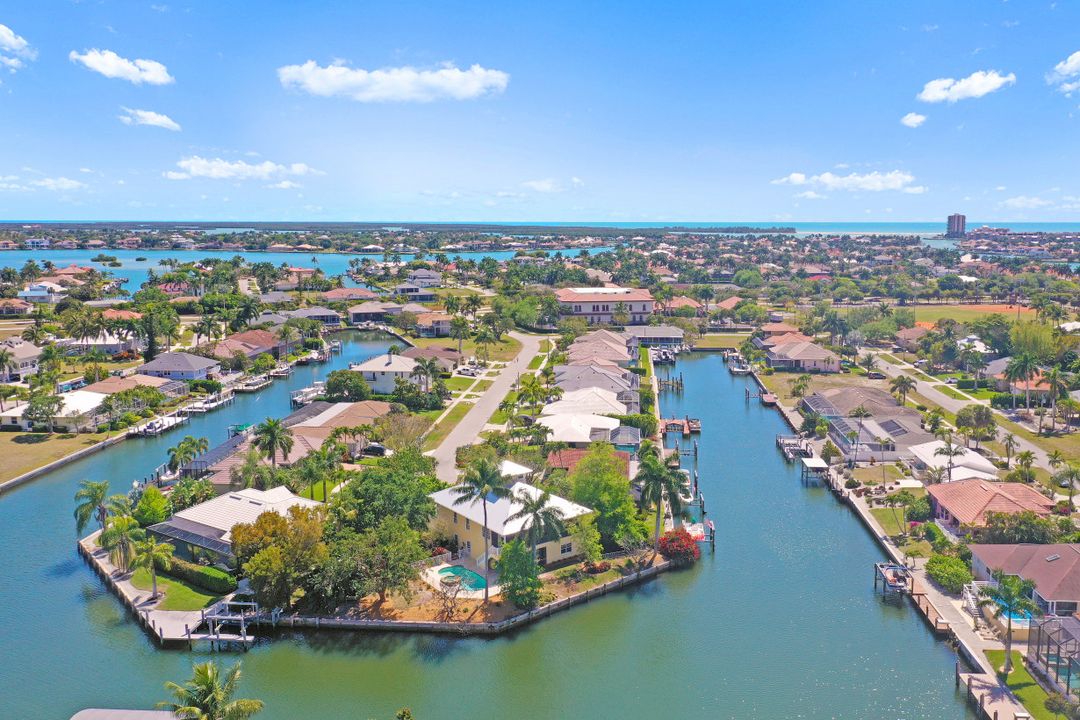 412 Barcelona Ct, Marco Island, FL 34145