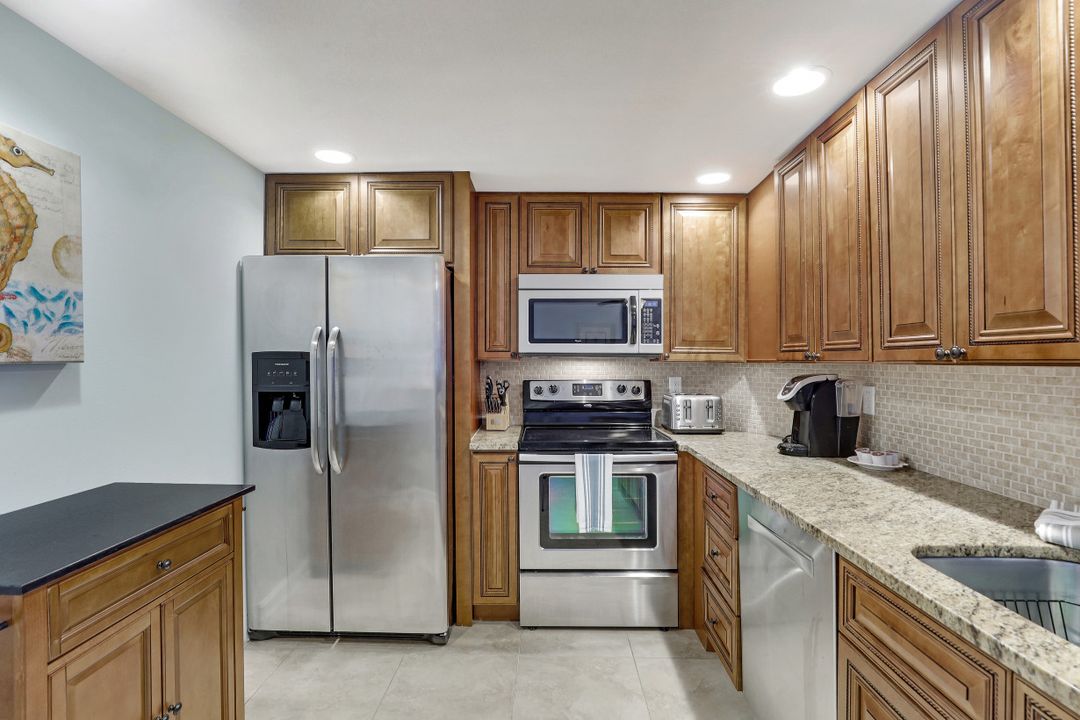 380 Seaview Ct #1808, Marco Island, FL 34145