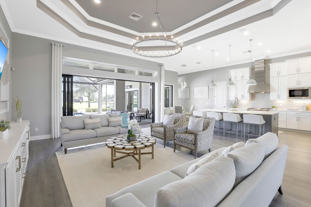 9308 Tulipano Ter, Naples, FL 34119