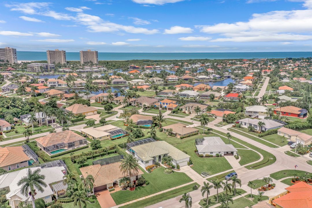 570 Elk Cir, Marco Island, FL 34145