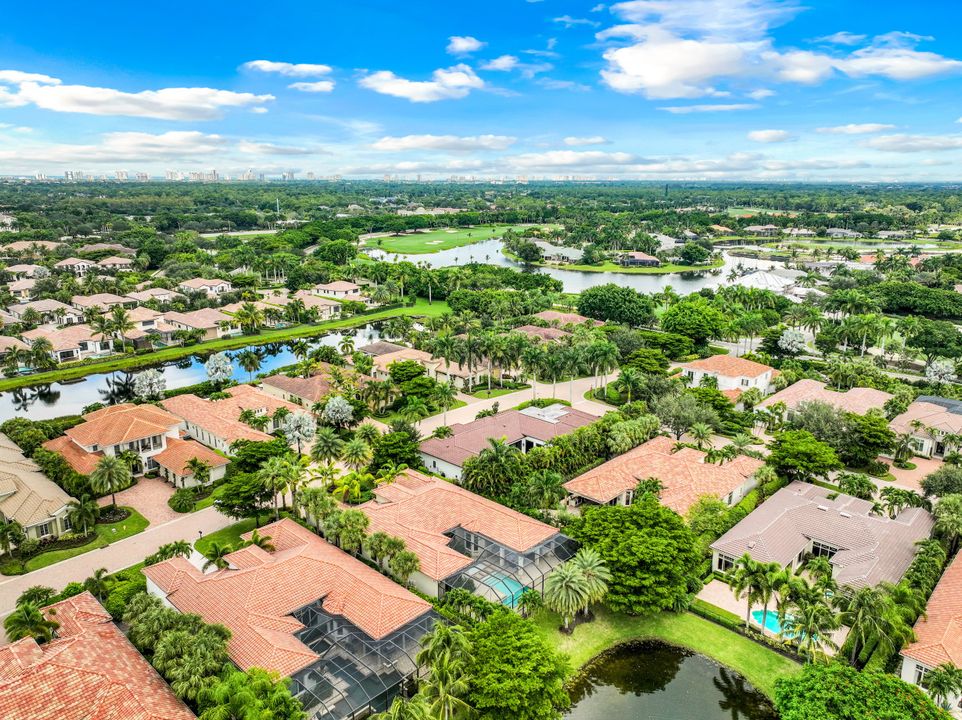 2228 Miramonte Ct, Naples, FL 34105