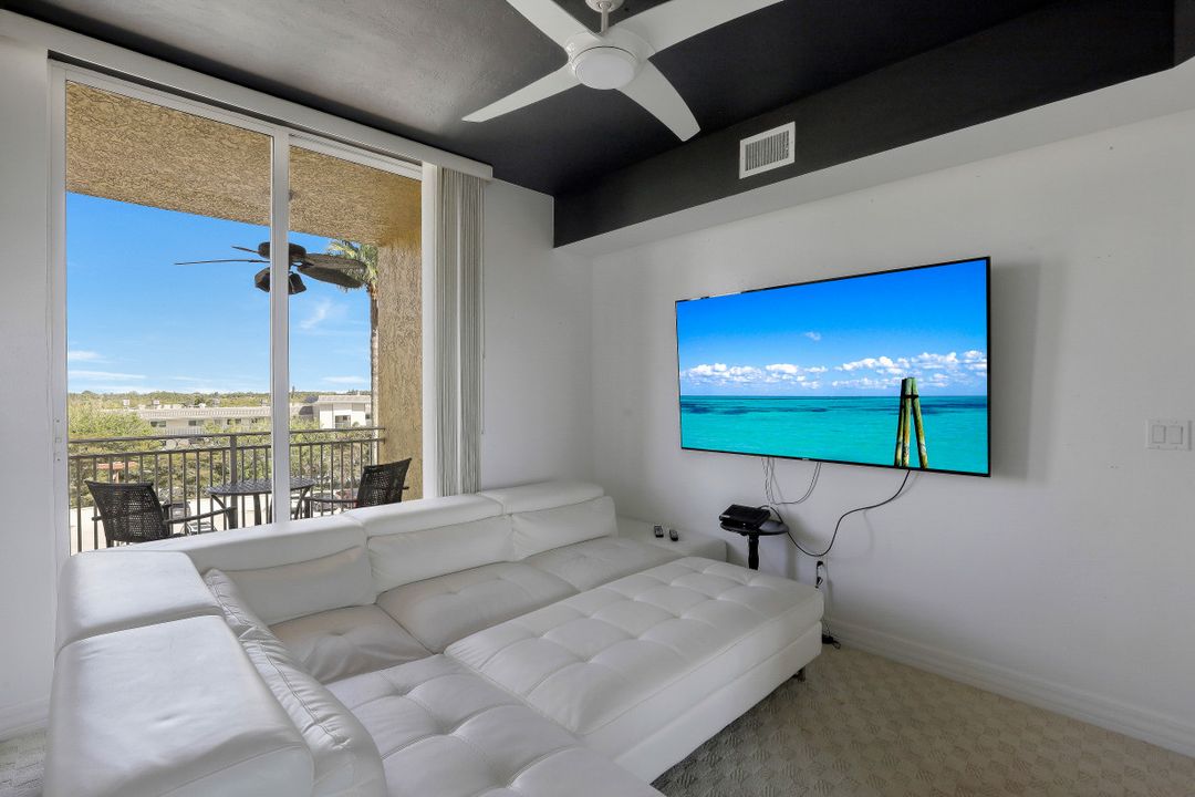 401 Bayfront Pl #3401, Naples, FL 34102