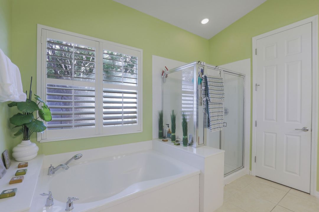 2065 Mandarin Ln, Naples, FL 34120