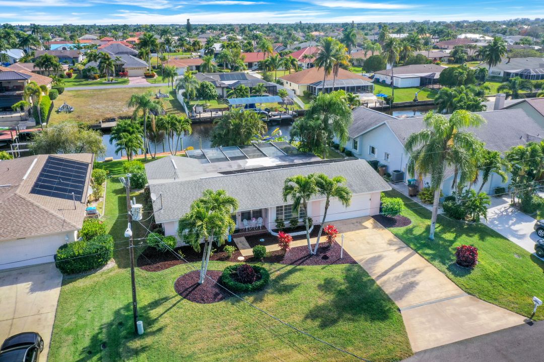 4933 SW 11th Ct, Cape Coral, FL 33914