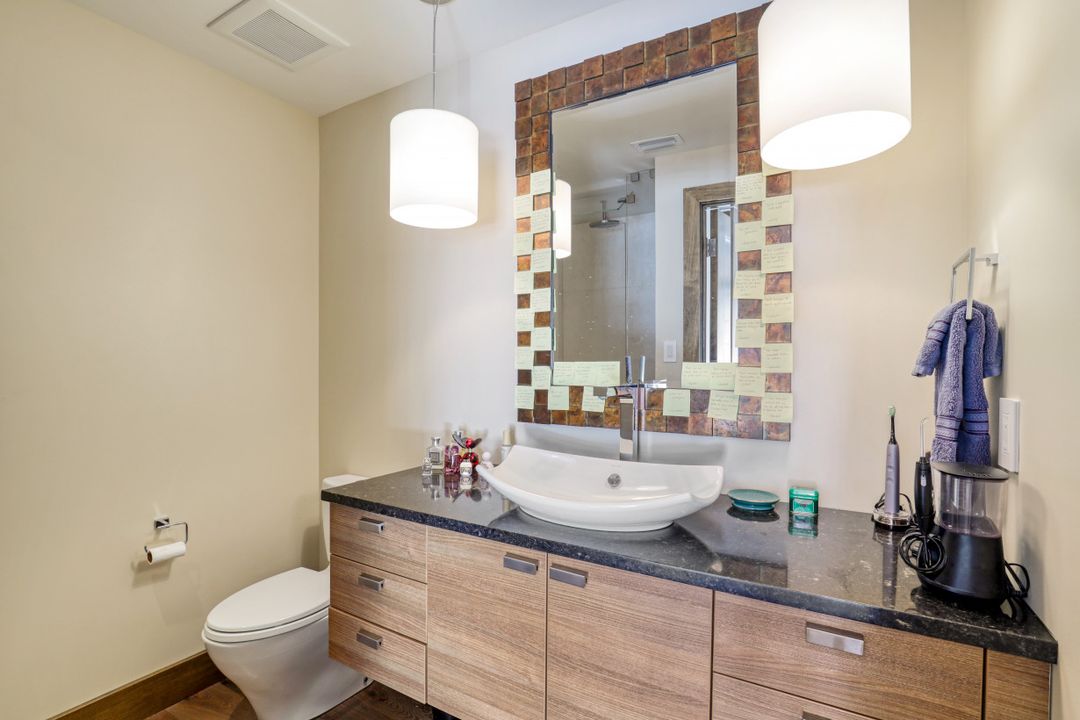 615 Carica Rd, Naples, FL 34108