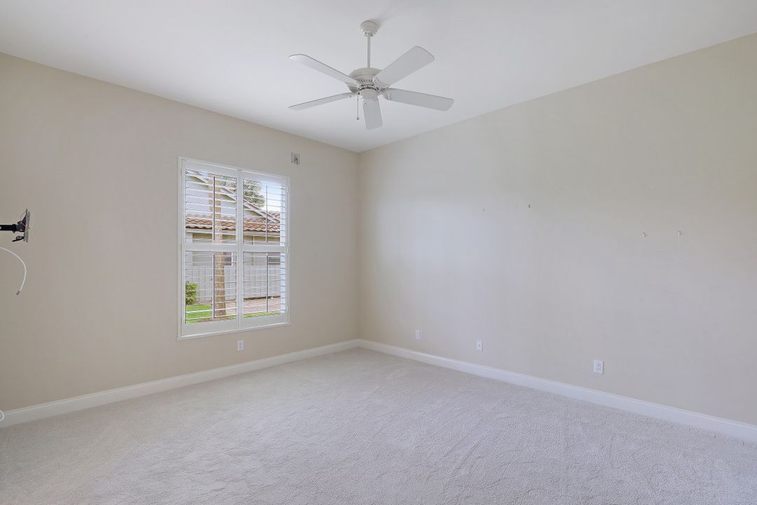 2046 Imperial Cir, Naples, FL 34110