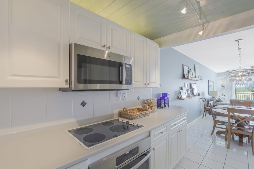 1208 Edington Pl #E-402, Marco Island, FL 34145