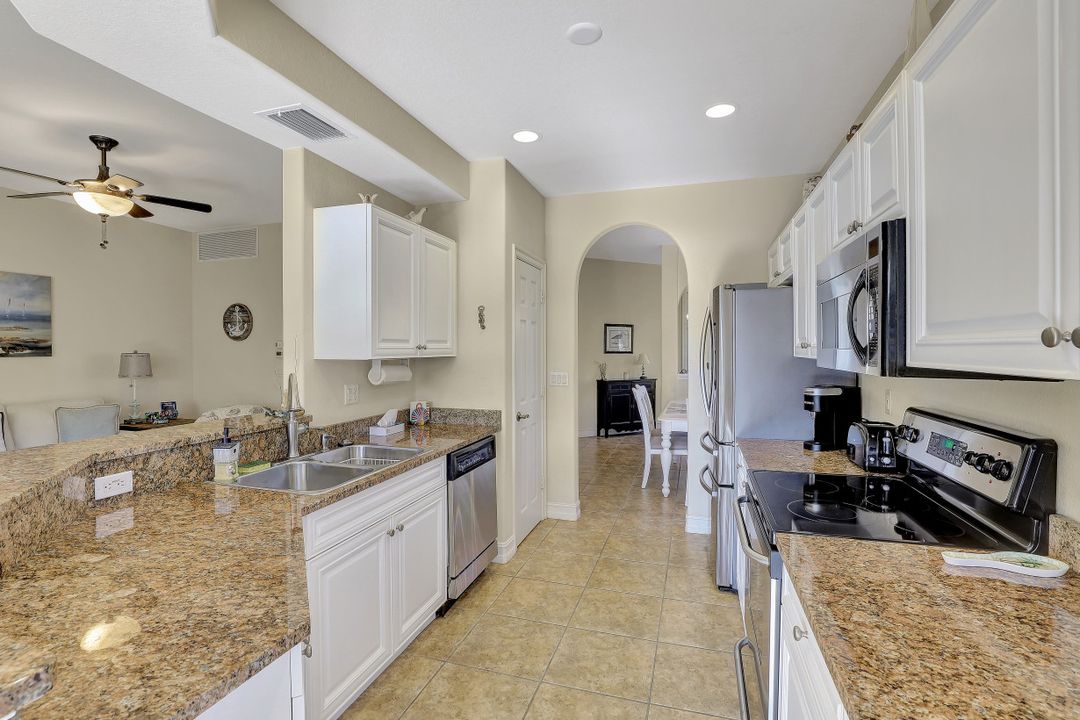 5626 Cape Harbour Dr #101, Cape Coral, FL 33914