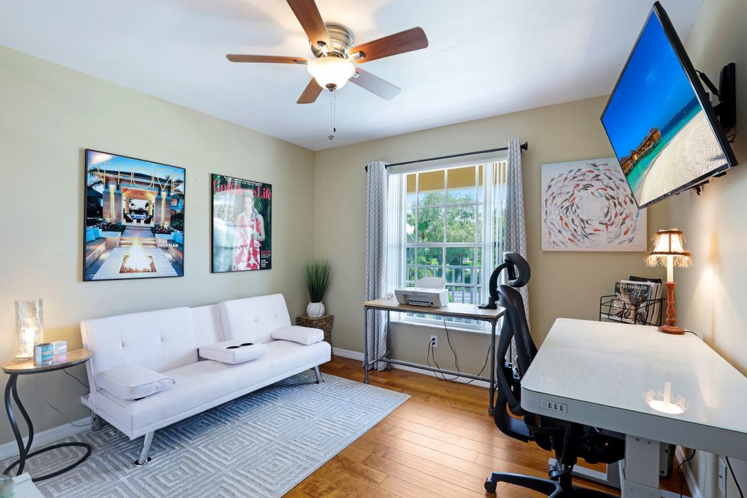 757 Wiggins Lake Dr #202, Naples, FL 34110