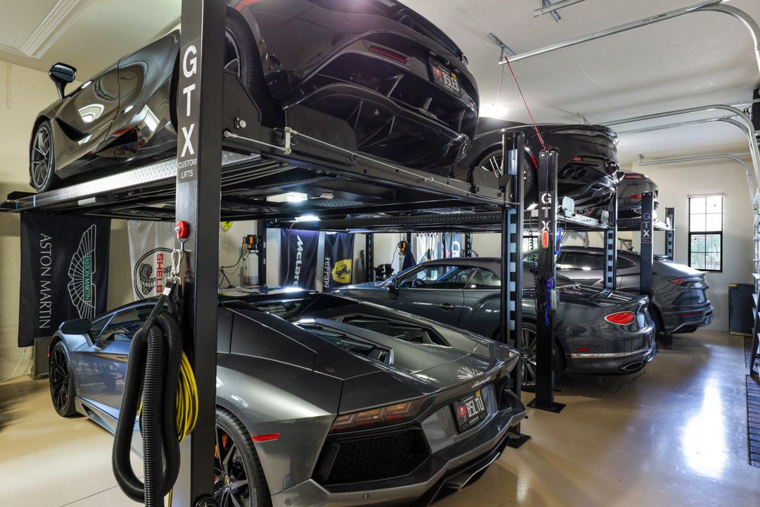 9238 Marble Stone Dr, Naples, FL 34120