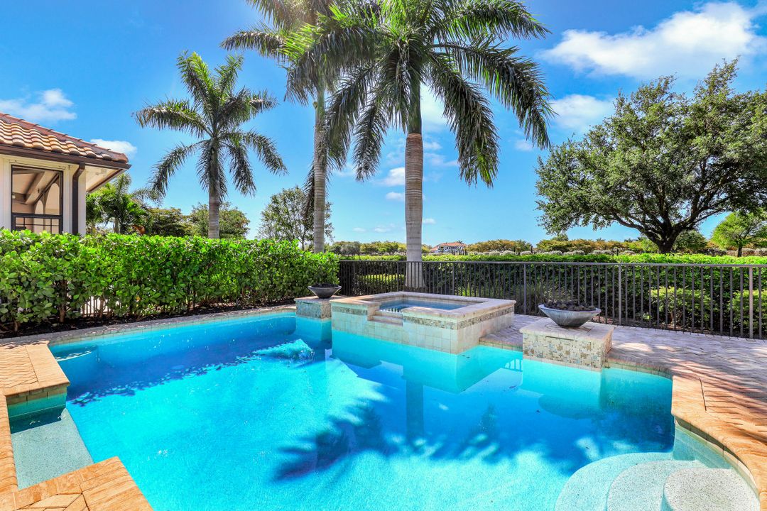 16812 Brightling Way, Naples, FL 34110