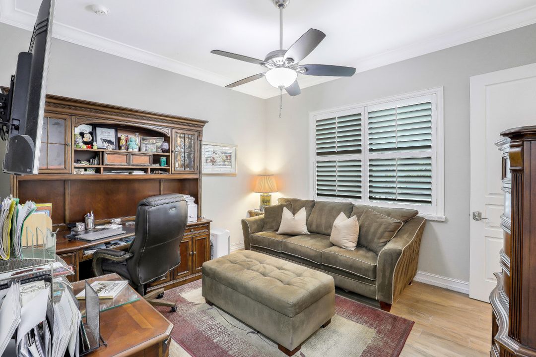 14713 Reserve Ln, Naples, FL 34109