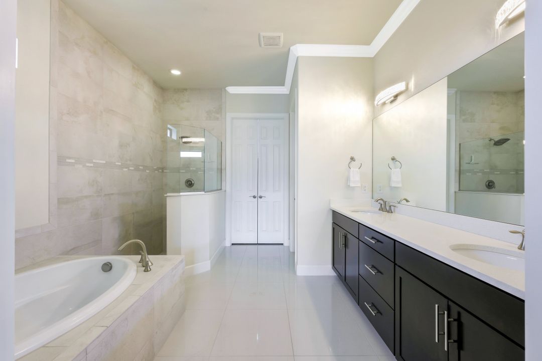 8984 Horned Lark Dr, Naples, FL 34120