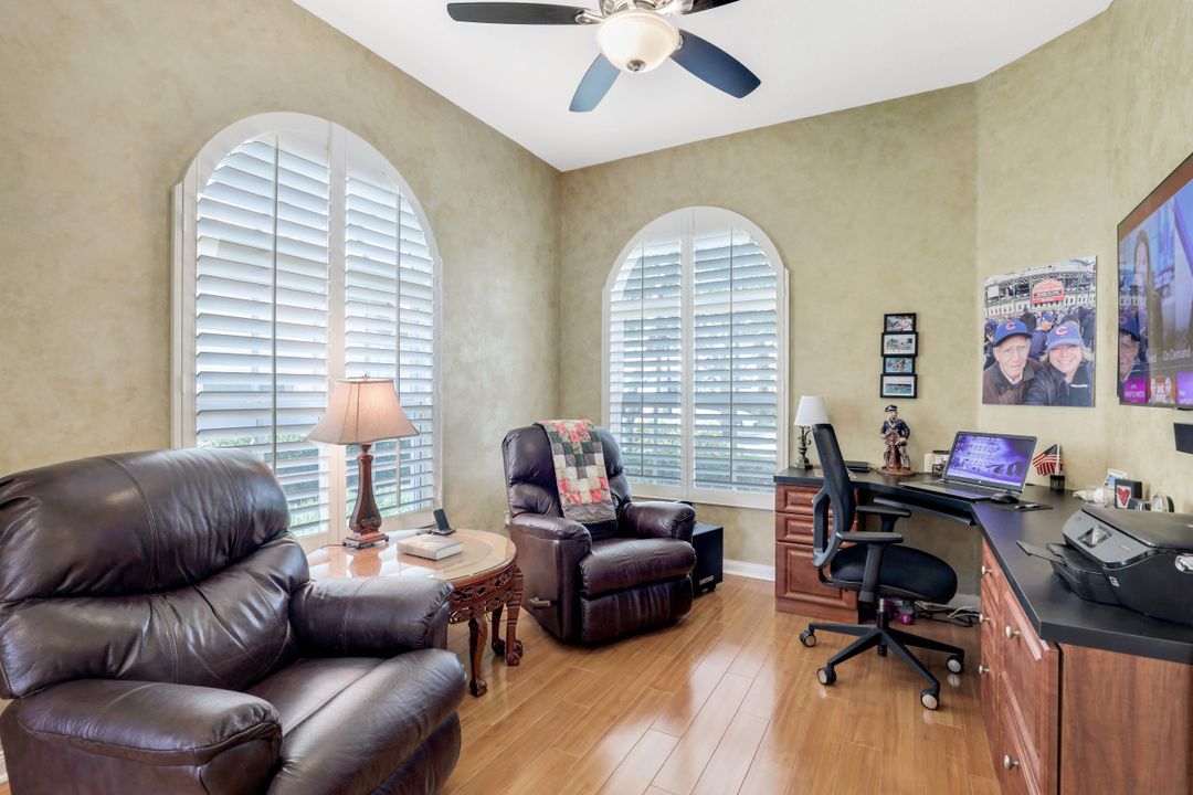 4420 Prescott Ln, Naples, FL 34119