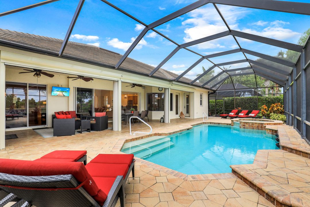 8733 Hideaway Harbor Ct, Naples, FL 34120