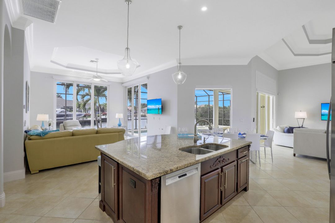 268 Edgewater Ct, Marco Island, FL 34145