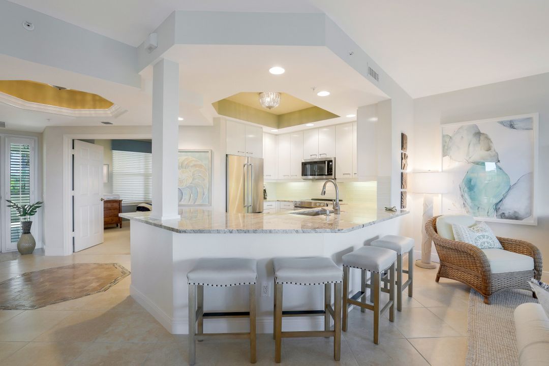 430 Cove Tower Dr #403, Naples, FL 34110