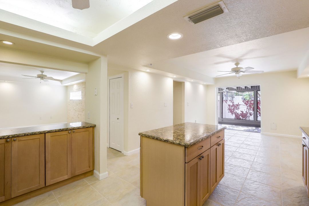 10931 Meadow Lark Cove Dr, Fort Myers, FL 33908