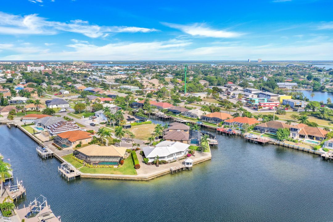 358 Wales Ct, Marco Island, FL 34145