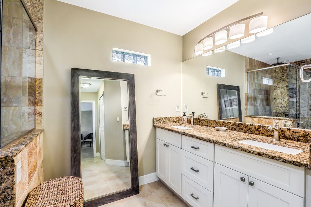 4832 Agualinda Blvd, Cape Coral, FL 33914