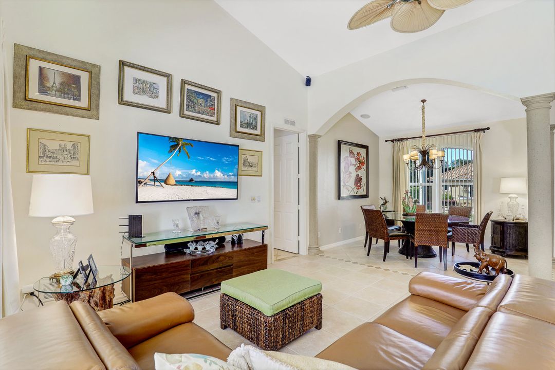 389 Colonial Ave, Marco Island, FL 34145