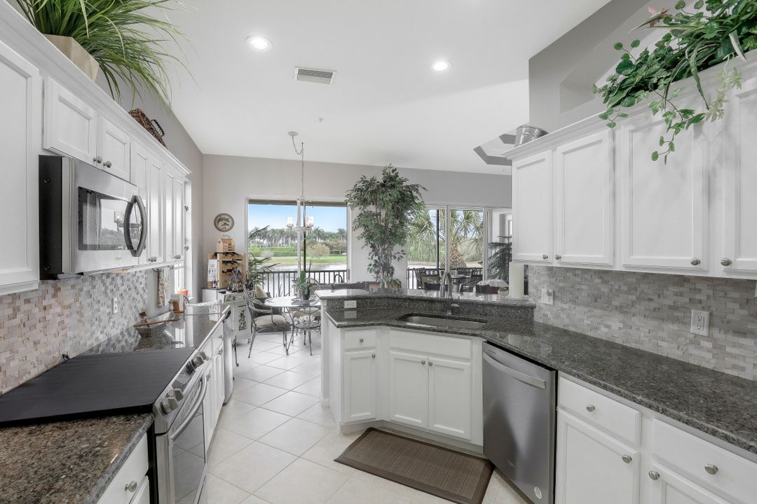 10095 Valiant Ct #201, Miromar Lakes, FL 33913