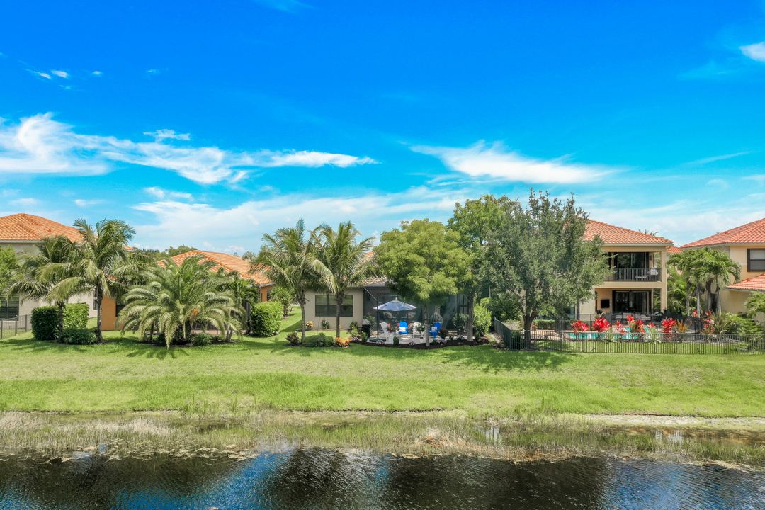 3646 Santaren Ct, Naples, FL 34119