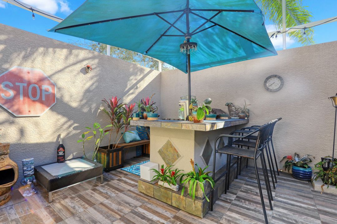 4259 Covey Cir, Naples, FL 34109