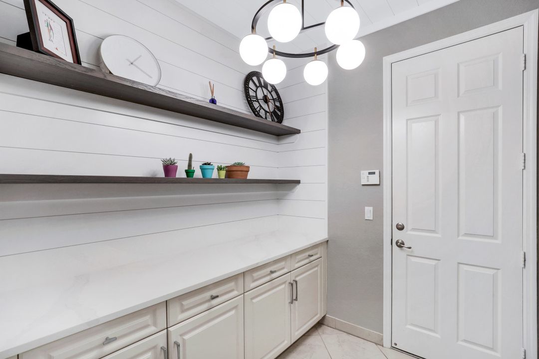 3054 Hudson Terrace, Naples, FL 34119