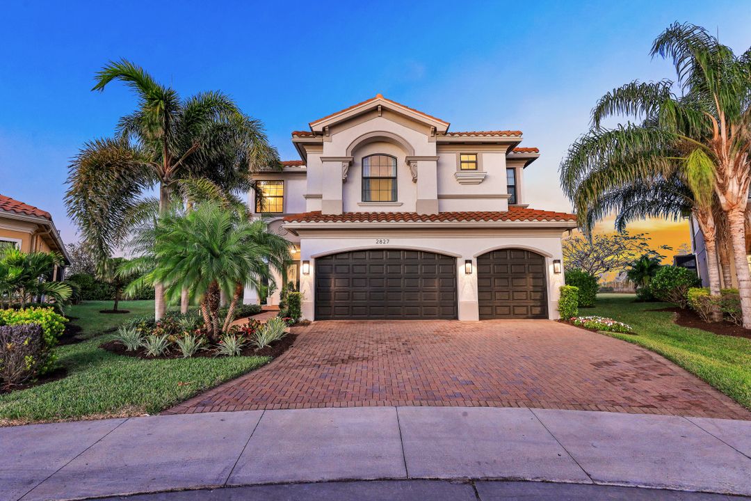 2827 Thunder Bay Circle, Naples, FL 34119