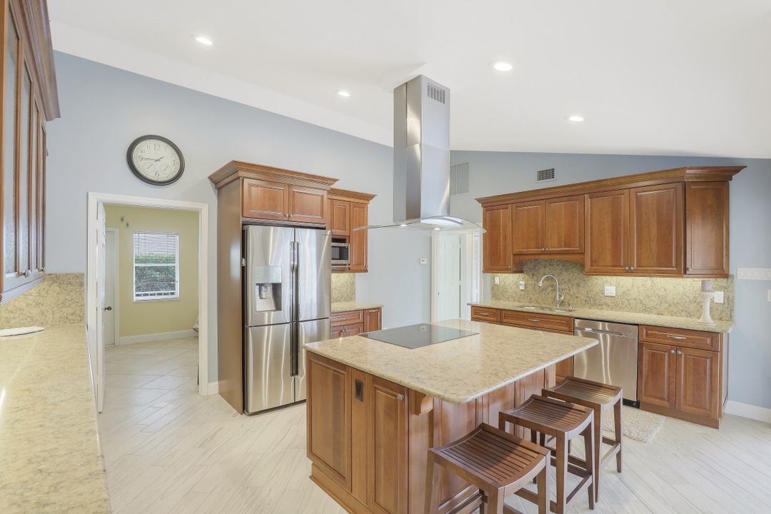841 Magnolia Ct, Marco Island, FL 34145