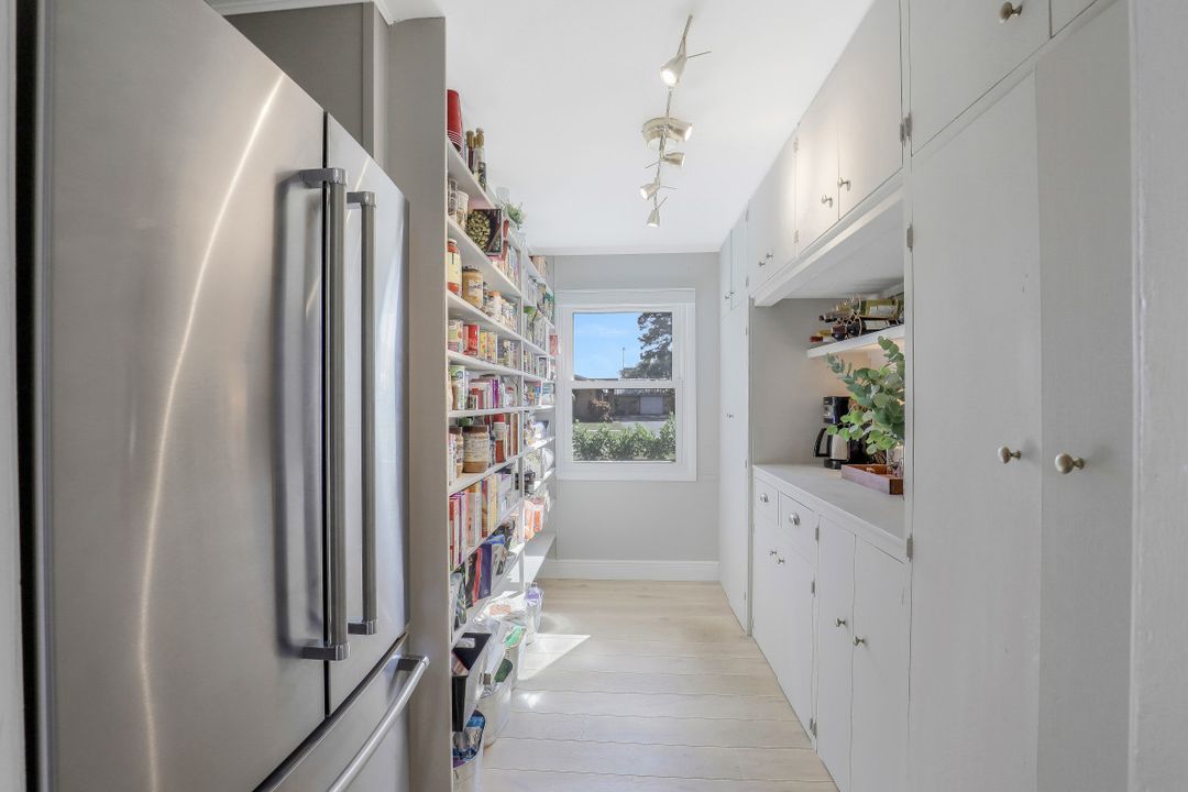 1091 22nd Ave N, Naples, FL 34103