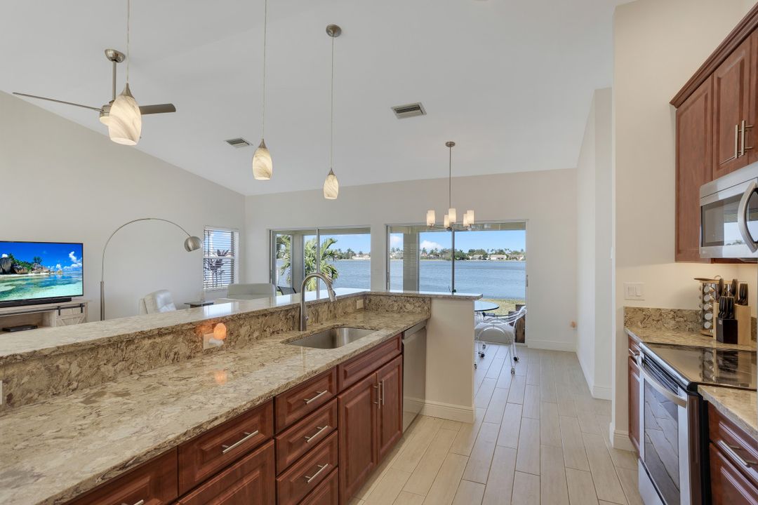 7311 Mill Pond Cir, Naples, FL 34109