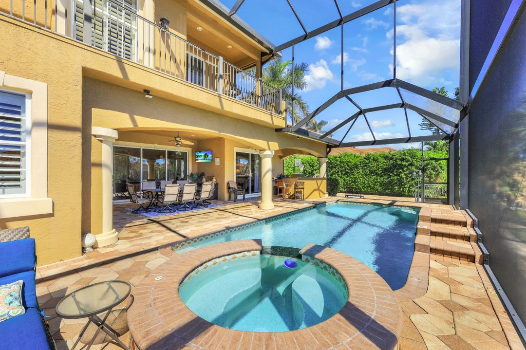 707 Plantation Ct, Marco Island, FL 34145