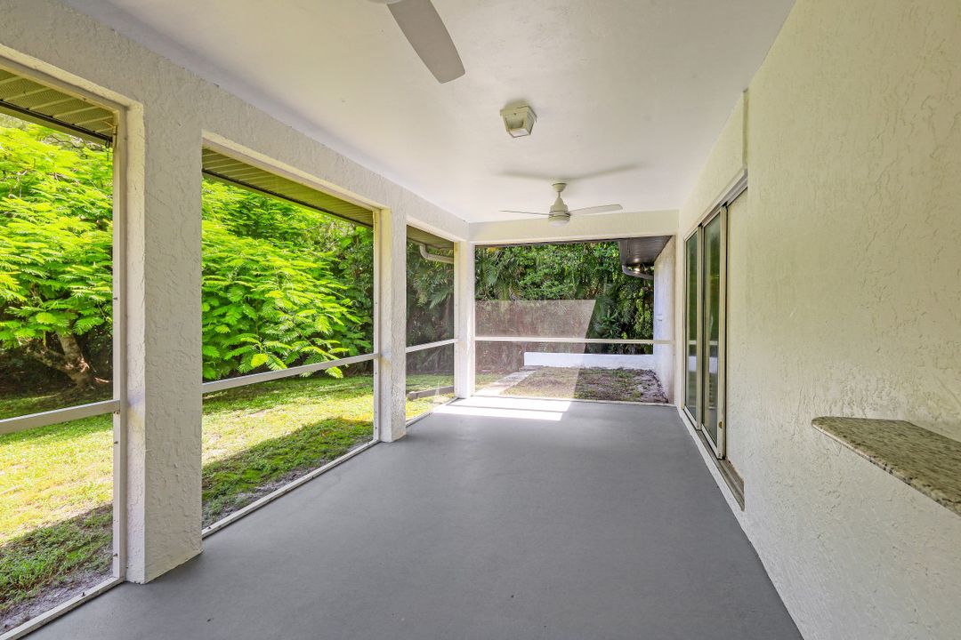 6581 Sable Ridge Ln, Naples, FL 34109