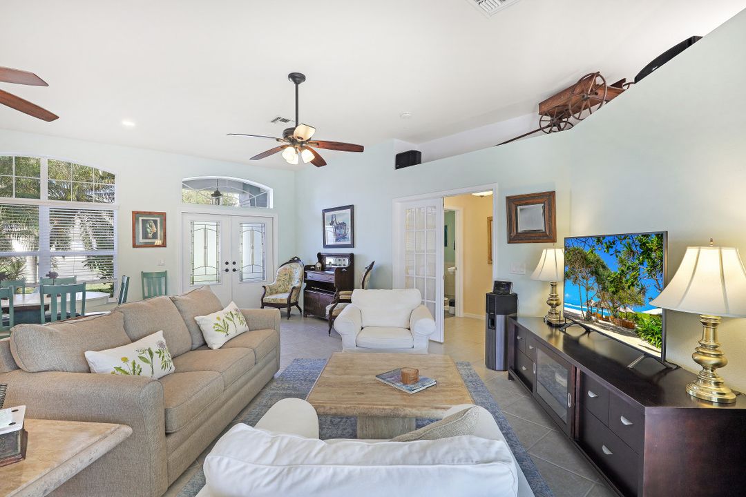 2710 SW 37th St, Cape Coral, FL 33914