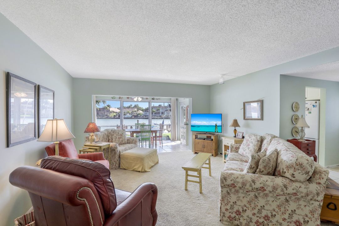 3400 Gulf Shore Blvd N #J-1, Naples, FL 34103